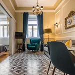 Garden Retreat Apartment