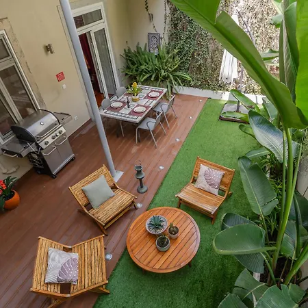 Garden Retreat *